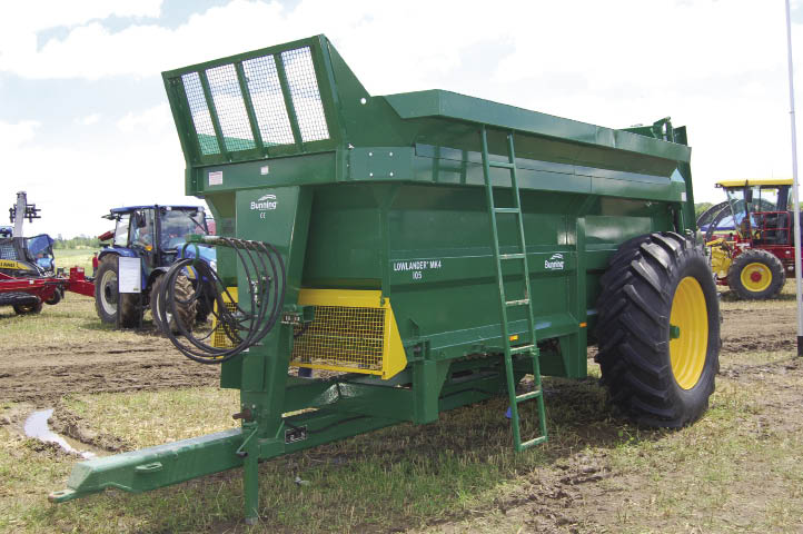 Bunning Agricultural Engineers Lowlander manure spreaders