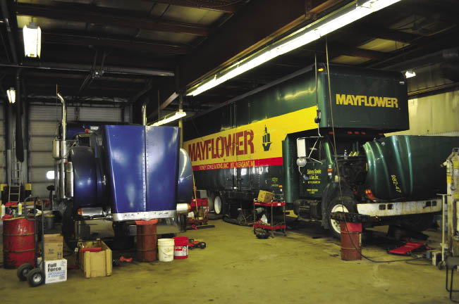 In addition to its farm equipment service shop, Janson Equipment’s truck shop also helps support its 94% absorption rate. The Breckenridge store has technicians certified to work on Navistar and Cummins truck engines. In addition to its farm equipment service shop, Janson Equipment’s truck shop also helps support its 94% absorption rate. The Breckenridge store has technicians certified to work on Navistar and Cummins truck engines.