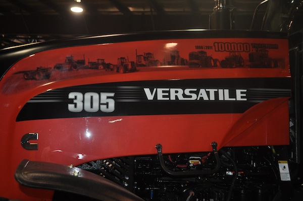 Versatile 100,000th tractor