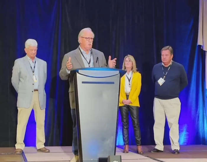 Empire Southwest’s Tim Robinson Receives FWEDA Presidents Award 
