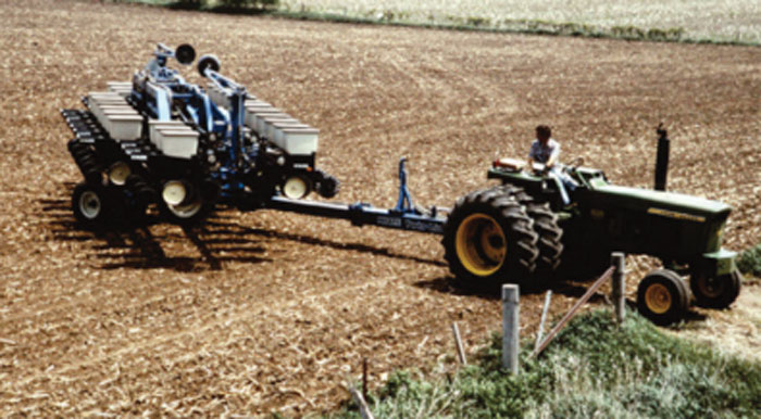 Kinze-Mfg-push-type-planter-row-unit.jpg