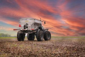 New Leader NL720 Fertilizer Spreader