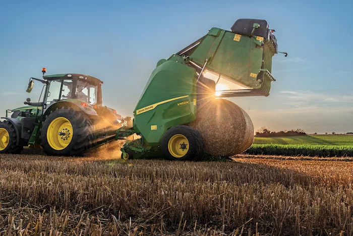 John Deere_V452M Baler_001.jpg