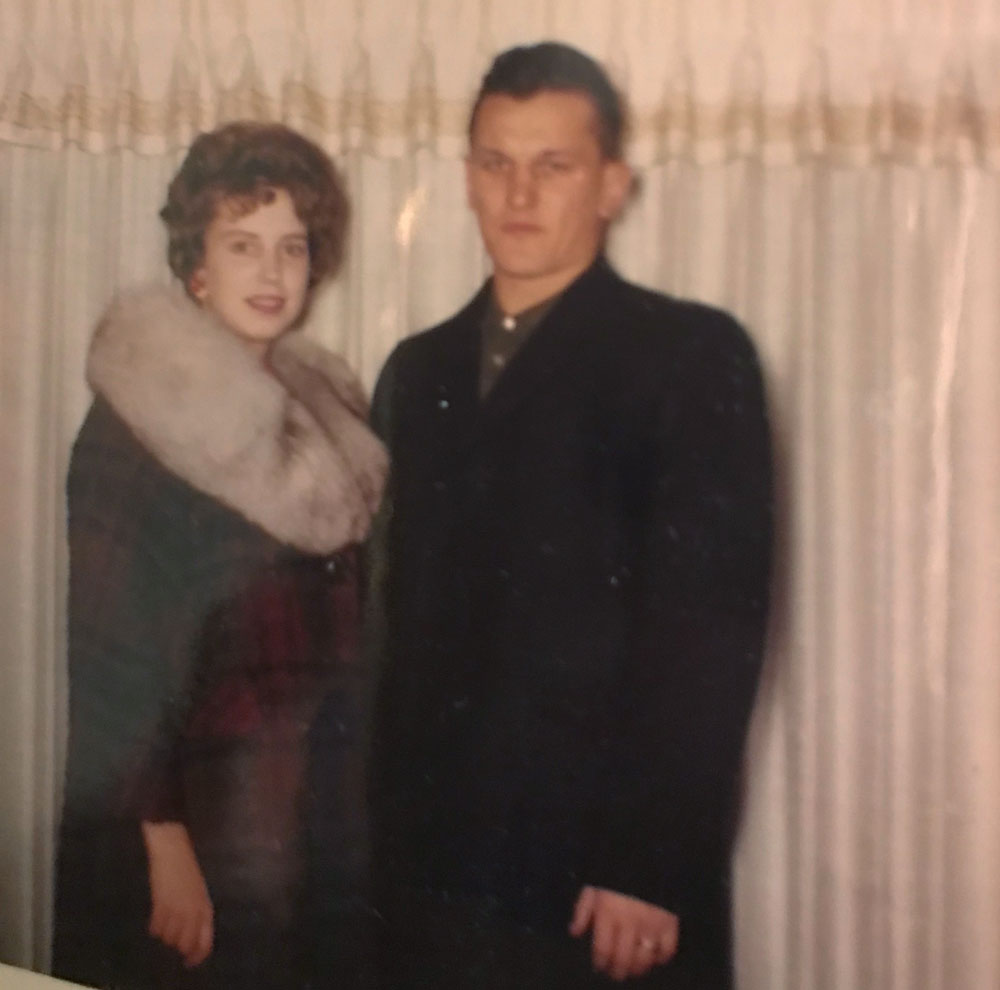 Alex-Swiderski-Alex-and-Dianne-3-young.jpg