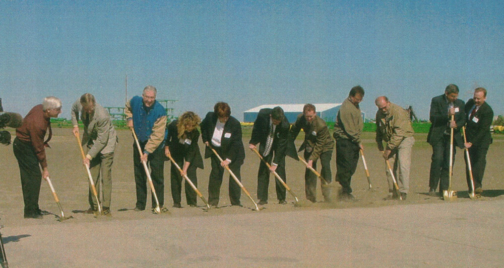 Groundbreaking-DL-expansion-2004.jpg
