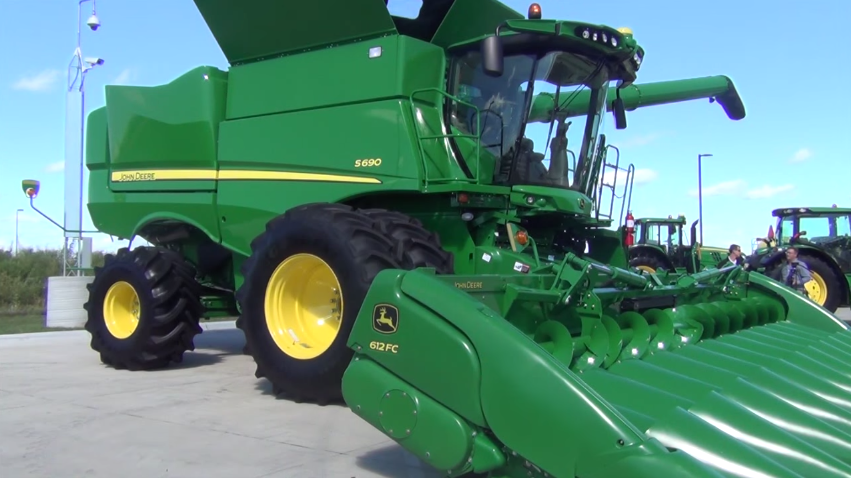 John Deere S-Series Combines