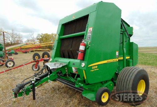 2013-John-Deere-569-round-baler.jpg