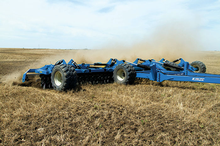 The Mach Till 401 is one of four models of high-speed disc tillage tools un...