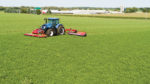 New-Holland-Agriculture-MegaCutter-Triple-Disc-Mower-Conditioner_1118-copy
