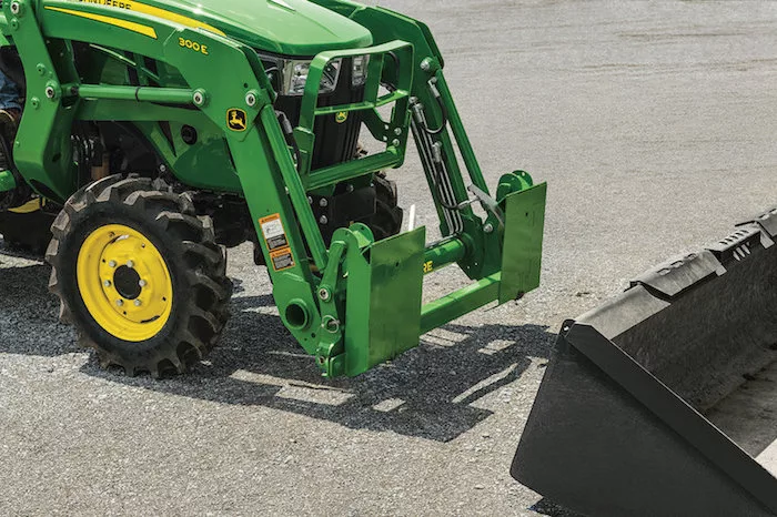 John Deere Frontier SA20F Skid Steer Carrier Adapter_1019 copy