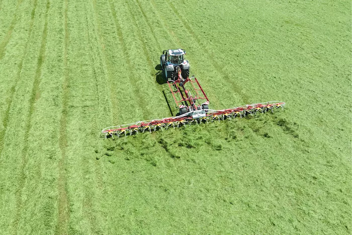 Pöttinger HIT 16.18 T Trailed Tedder