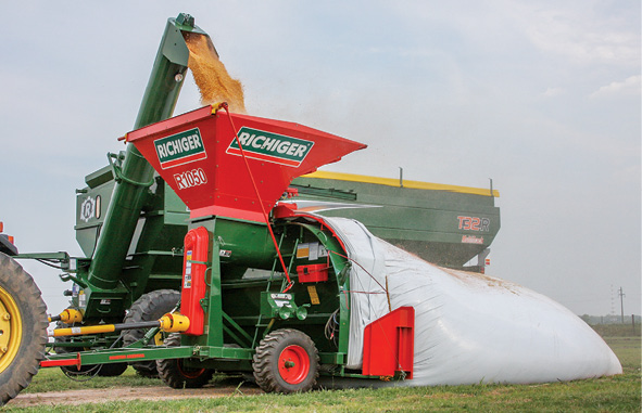 US grain farmers resort to giant storage bags to avoid cheap sales - Agweek