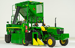 John Deere CP20 Cotton Picker