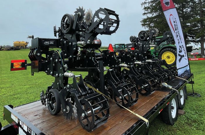 HTS-Strip-Till_Yetter.jpg