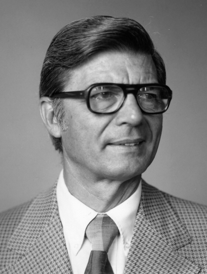 Kenneth J Porter.jpg