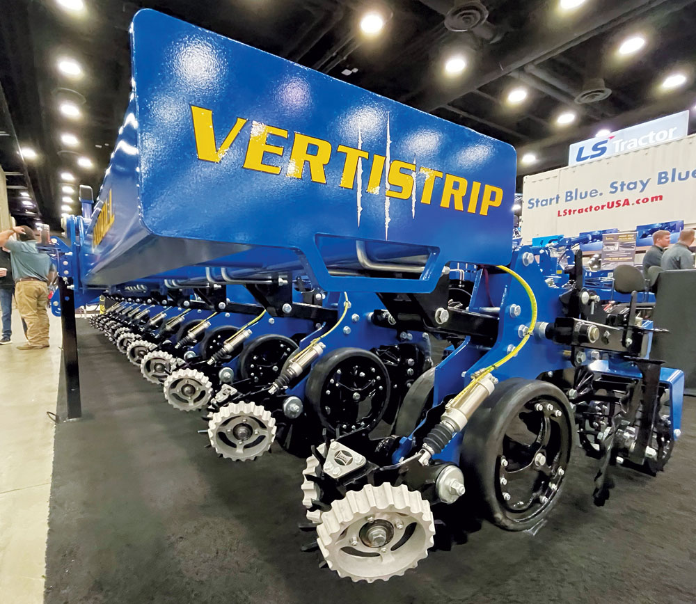 Landoll-VERTISTRIP-strip-till-machine.jpg
