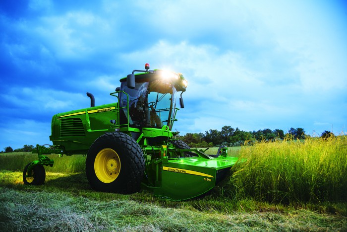 John Deere Introduces the W235 Self-Propelled Windrower