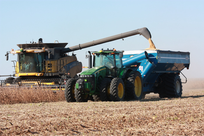 Kinze Adds New Features to Its Autonomous Harvest System