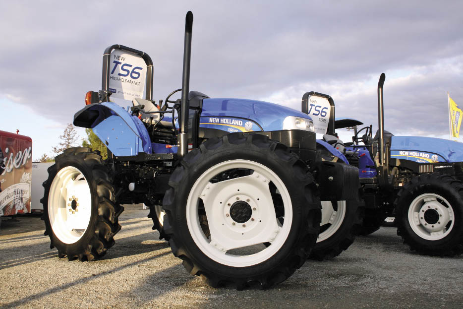 New Holland TS6.120 high-clearance tractor